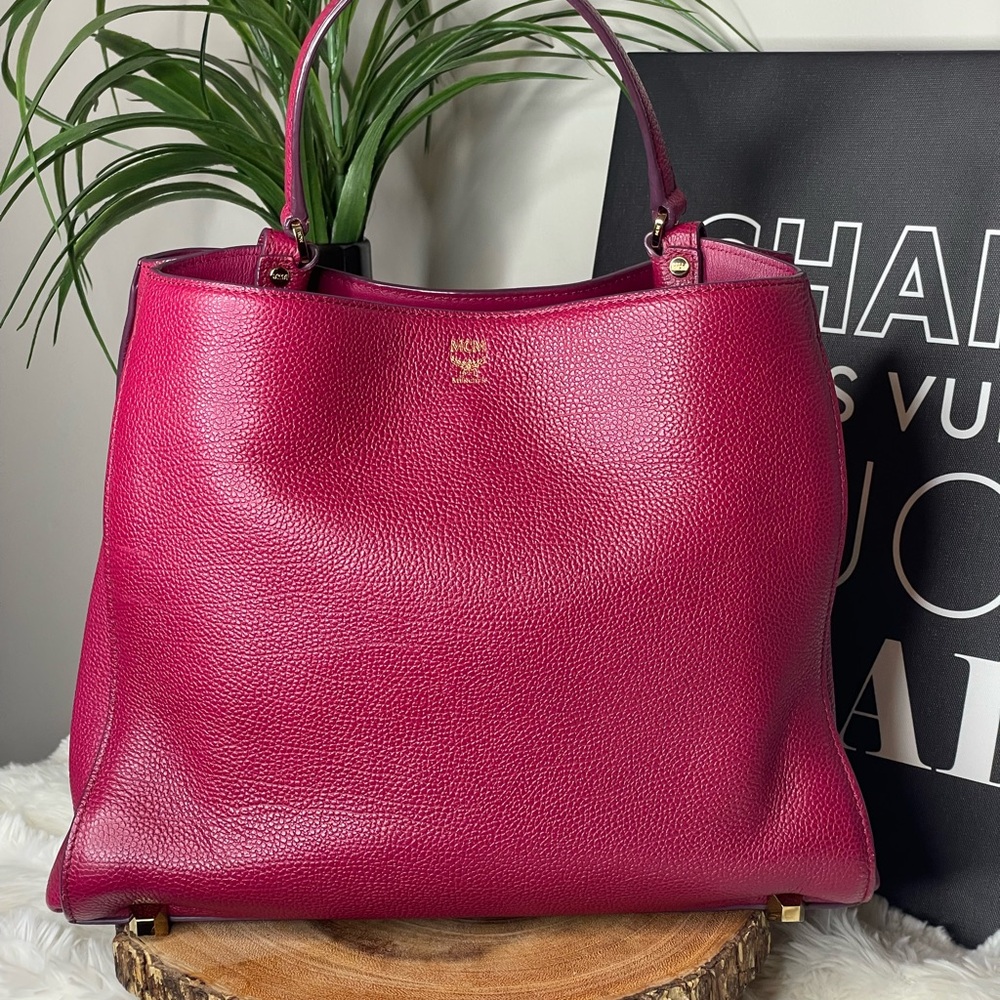 ❌SOLD❌MCM Petra Large Leather Tote – Fuchsia/Raspberry – Authentic